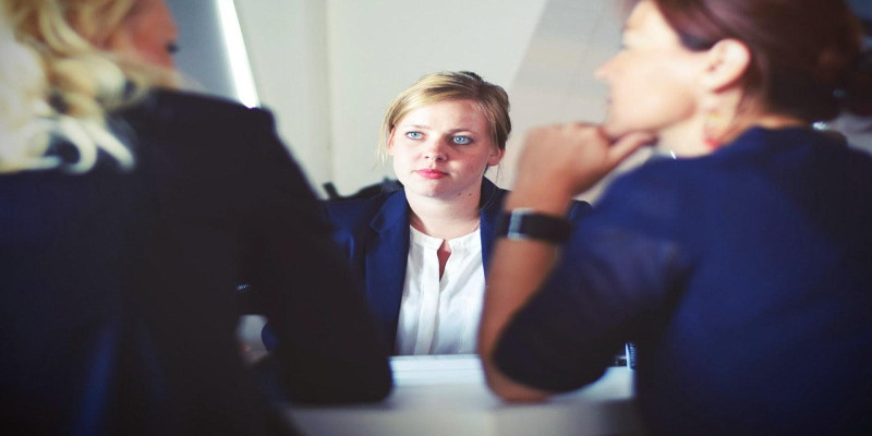 How to find a job on a visit visa in Dubai?