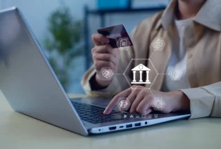 businessman-showing-online-banking-network-connection-icons-online-payment-shopping-business-technology-finance-concept 2